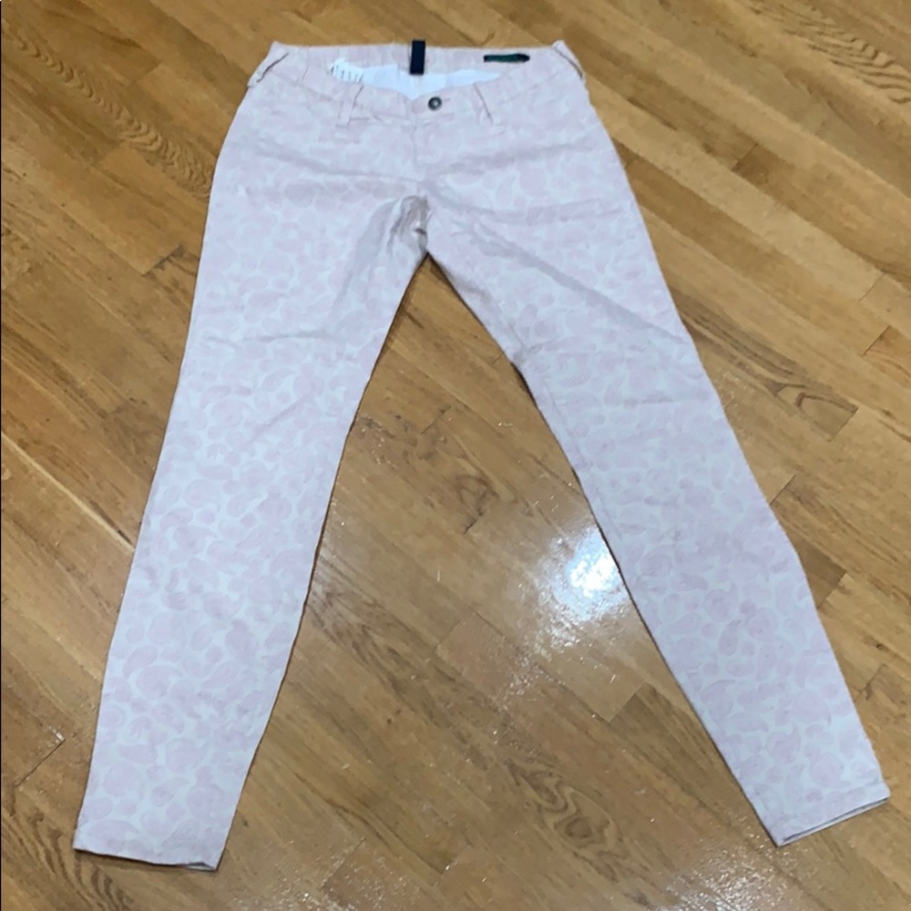 Beautiful Benetton stretchy leggings.